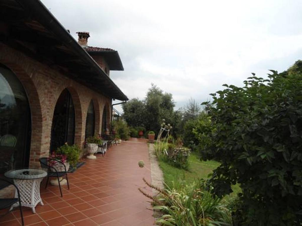 La Luna e i Fal\u00F2 Bed and Breakfast Canelli Esterno foto